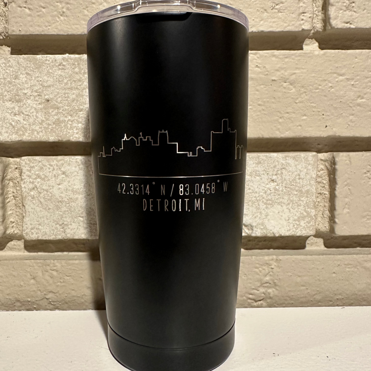Detroit City Skyline 20 oz. Vacuum Insulated Tumbler with Slider Lid