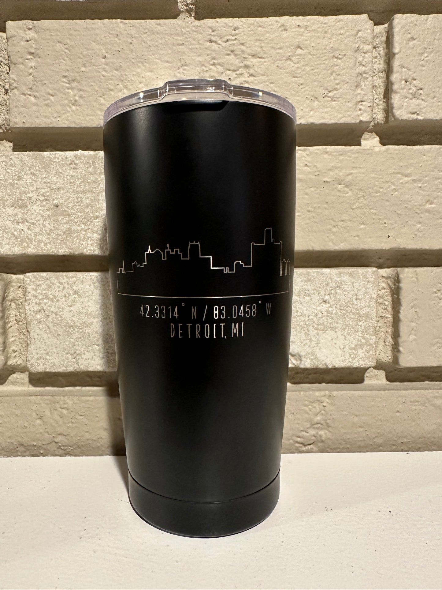 Detroit City Skyline 20 oz. Vacuum Insulated Tumbler with Slider Lid